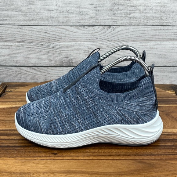 Tommy Bahama Women’s Flint Knit Jogger Memory Foam Slip On Shoe Blue Size 6.5 - Picture 1 of 12